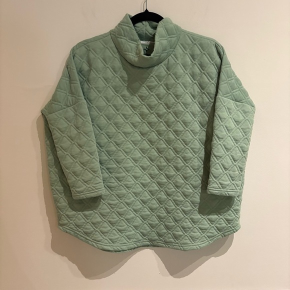 Tuckernuck Sport English Ivy Quilted Funnel Neck Pullover in Green size XS/S - Picture 4 of 8